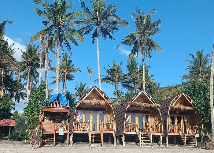 House On Gamat Bay * Toyapakeh